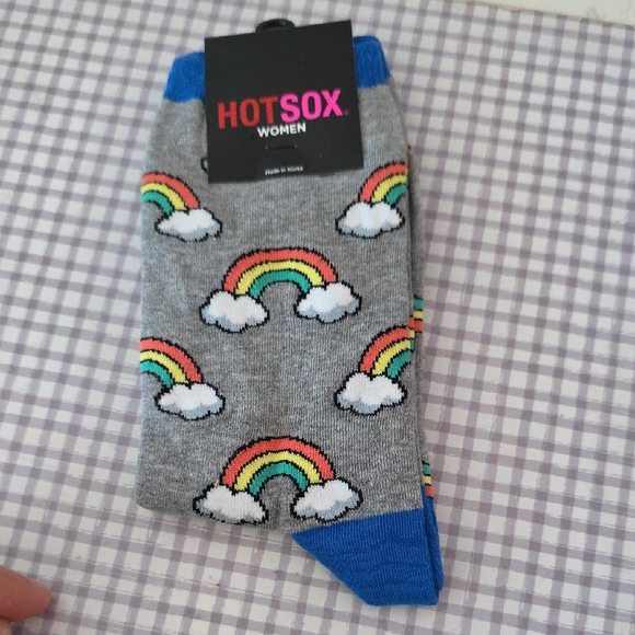 Hot Sox Women's Gray Socks with Rainbow Design - Picture 1 of 3
